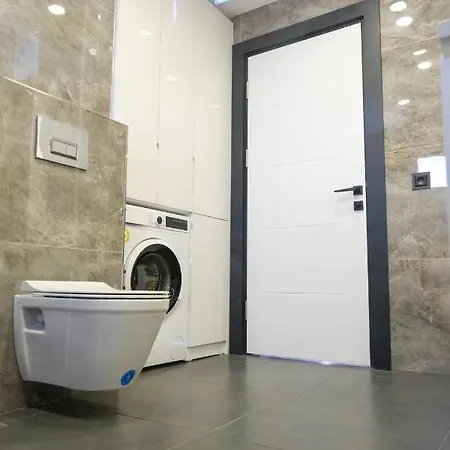 Roas Residences